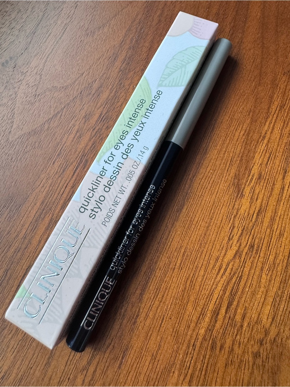 Clinique Quickliner for Eyes Intense - Black with Silver Cap